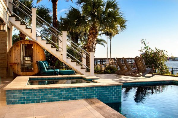 Stratus Aqua 2″ x 4″ (Subway Series) Glass Pool Tile