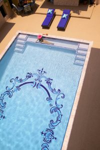 Custom Scroll